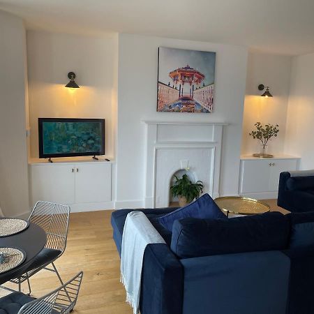 Seaview Flat With Balcony, Spacious 2 Bedroom Вётинг Экстерьер фото