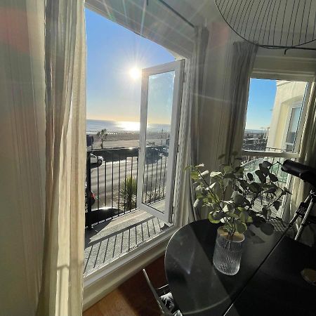 Seaview Flat With Balcony, Spacious 2 Bedroom Вётинг Экстерьер фото